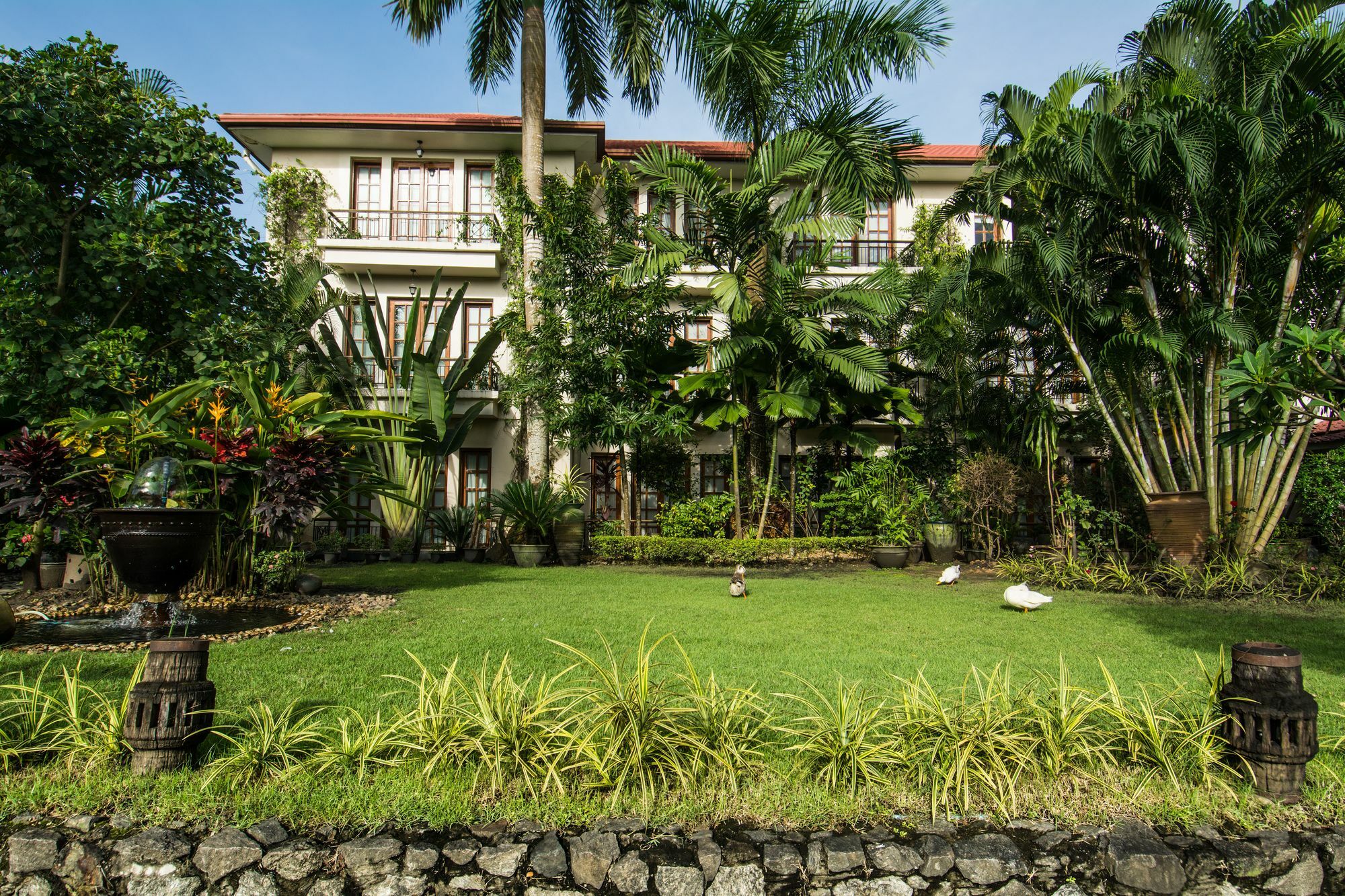 Savoy Hotel Yangon Exterior foto